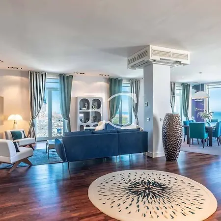 Easy Cles - Spacious And High Standing Apartamento Biarriz